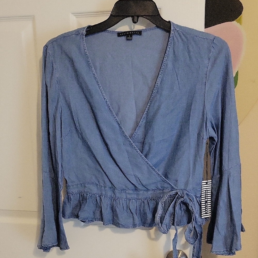 Haute Monde SzLg denim wrap style side zip angel sleeve top & hem ruffle NWT